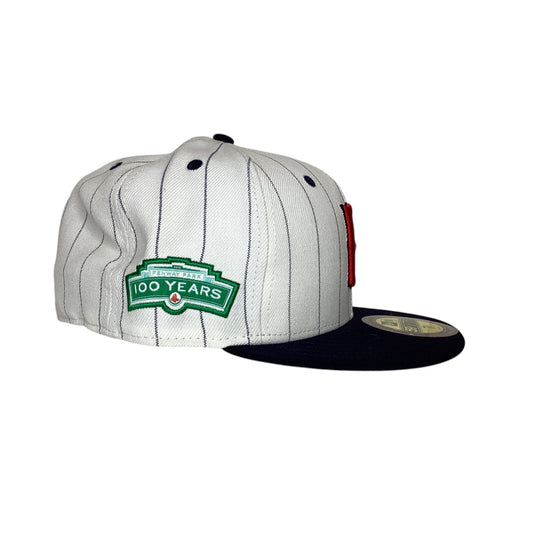 Boston Red Sox New Era Fitted size 7 3/8 Hat