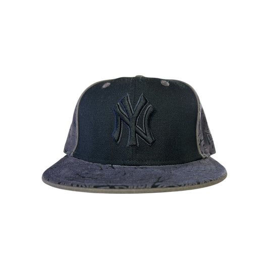New York Yankees New Era Fitted Size 7 3/8 Hat