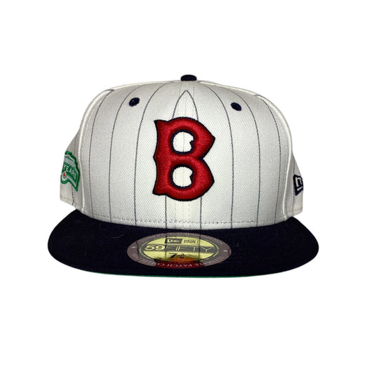Boston Red Sox  New Era Fitted size 7 3/8 Hat